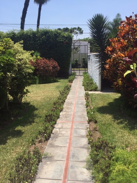 CASA COMO TERRENO en VENTA en CHORRILLOS - 1 - 007