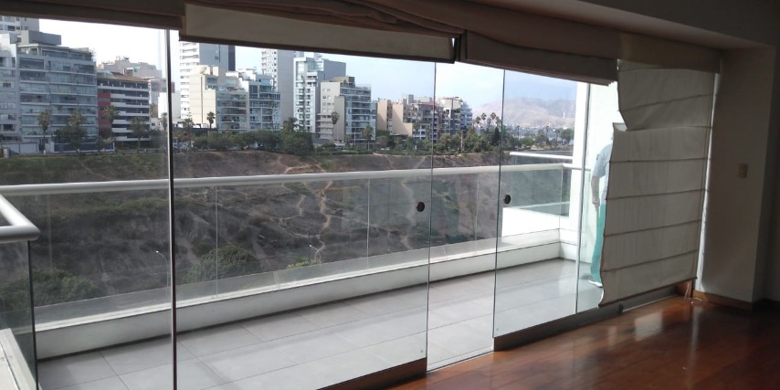 DEPARTAMENTO en VENTA en MIRAFLORES -1-001