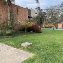 CASA COMO TERRENO en VENTA en SANTIAGO DE SURCO-2-016
